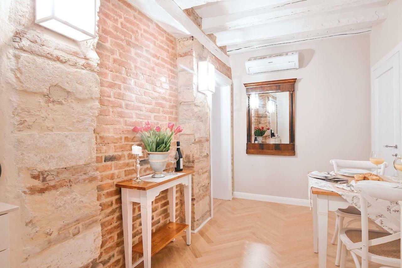 Boutique Apartments Verona Luaran gambar