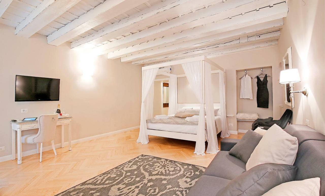 Boutique Apartments Verona Luaran gambar